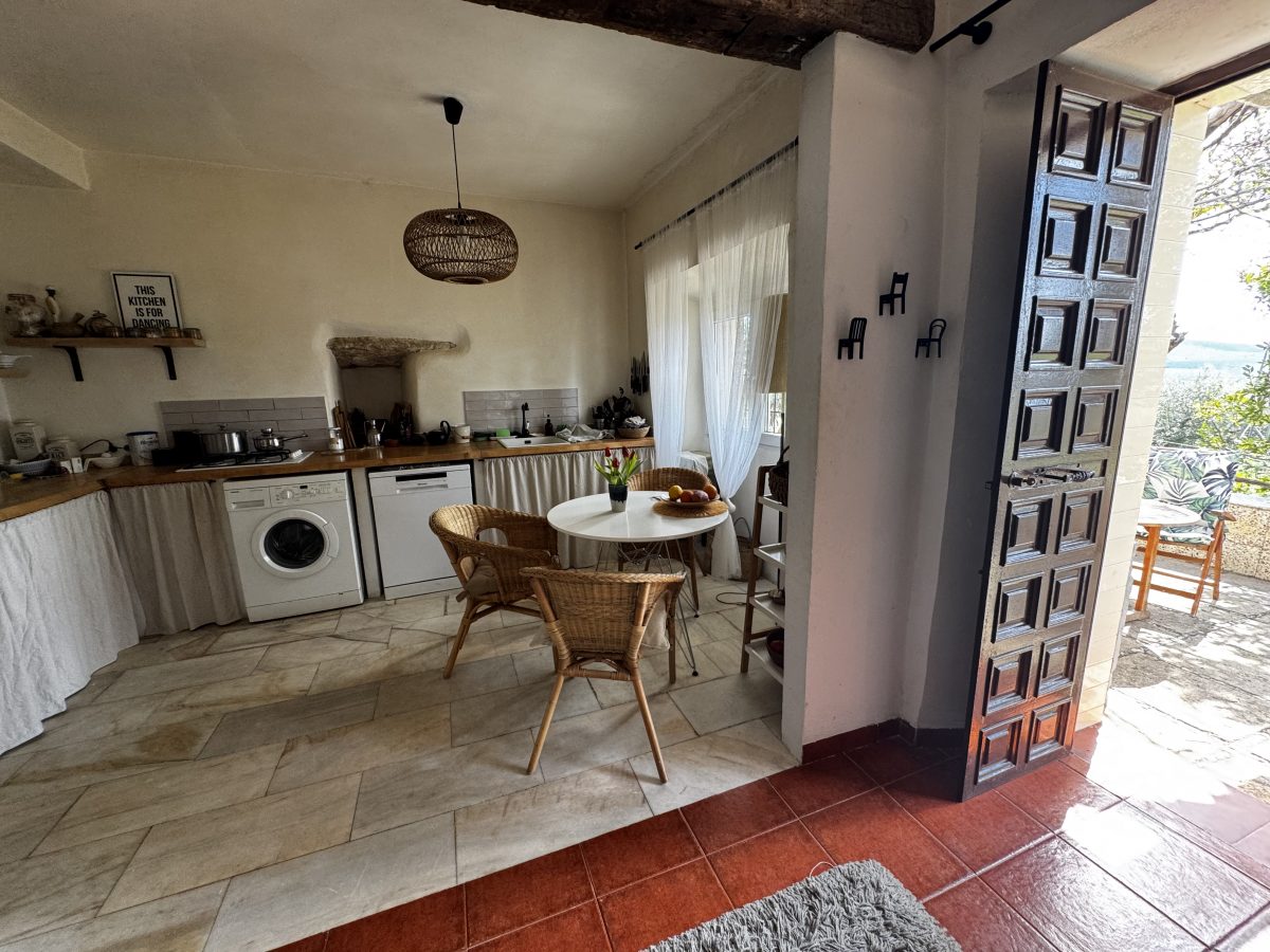 8 Bed, 2 Bath, HouseFor Sale, Setenil de Las Bodegas, Andalucia