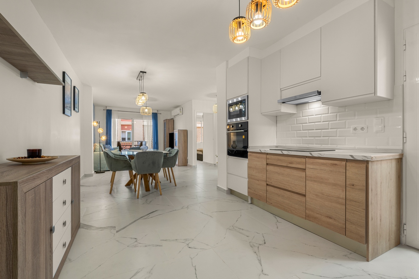 3 Bed, 2 Bath, ApartmentFor Sale, Torrevieja, Alicante