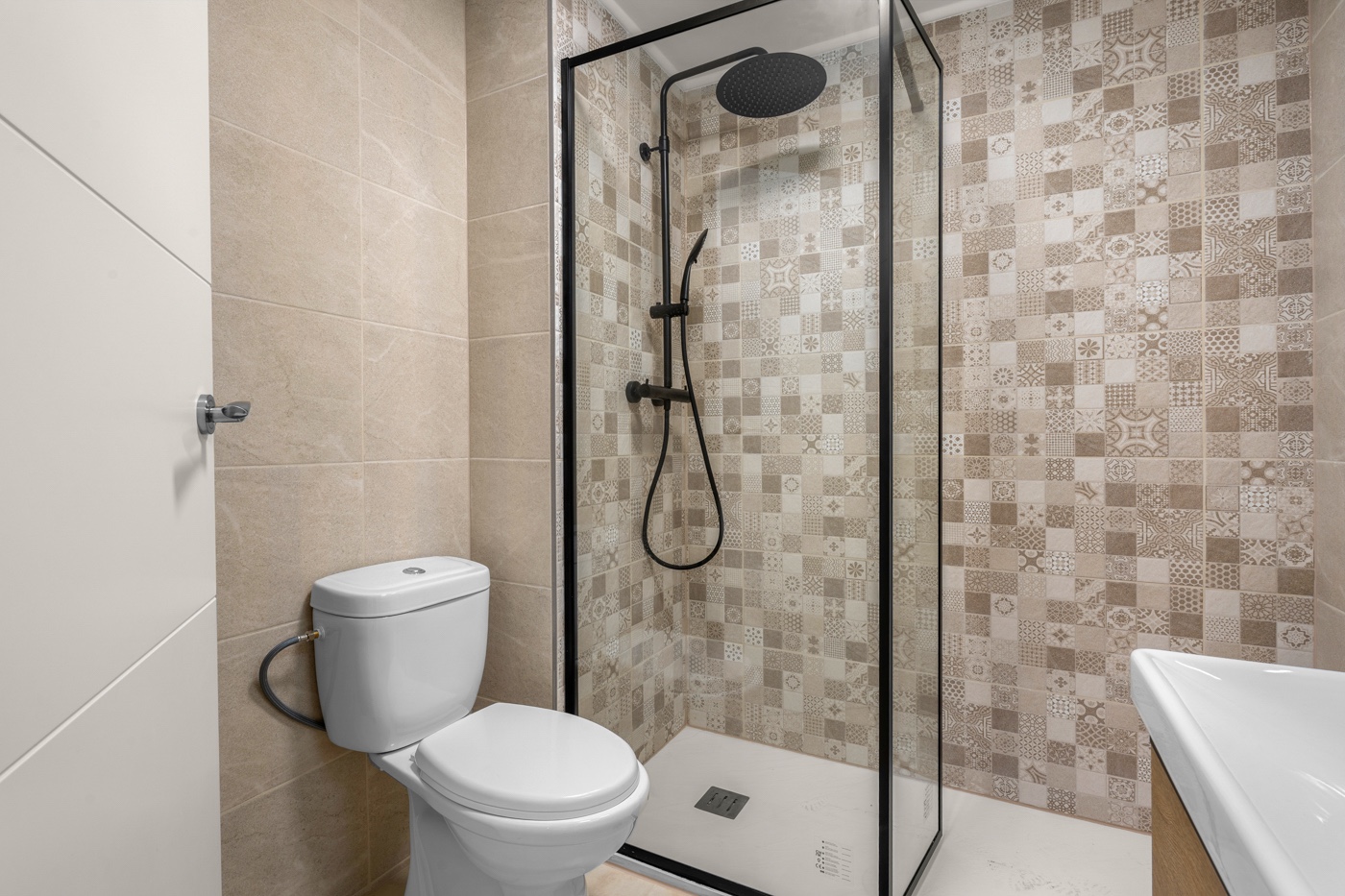 3 Bed, 2 Bath, ApartmentFor Sale, Torrevieja, Alicante