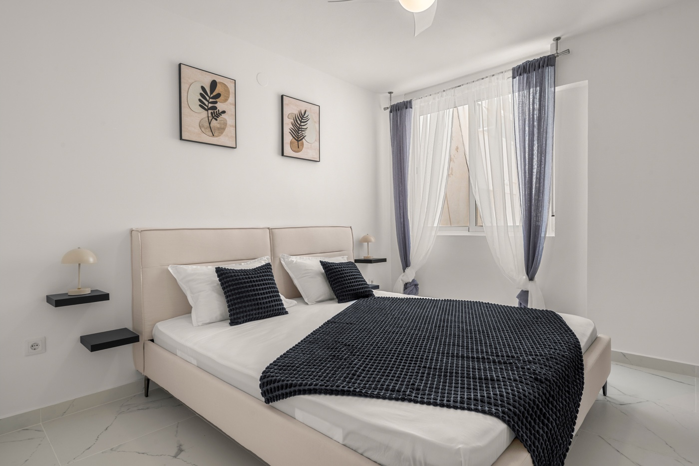 3 Bed, 2 Bath, ApartmentFor Sale, Torrevieja, Alicante