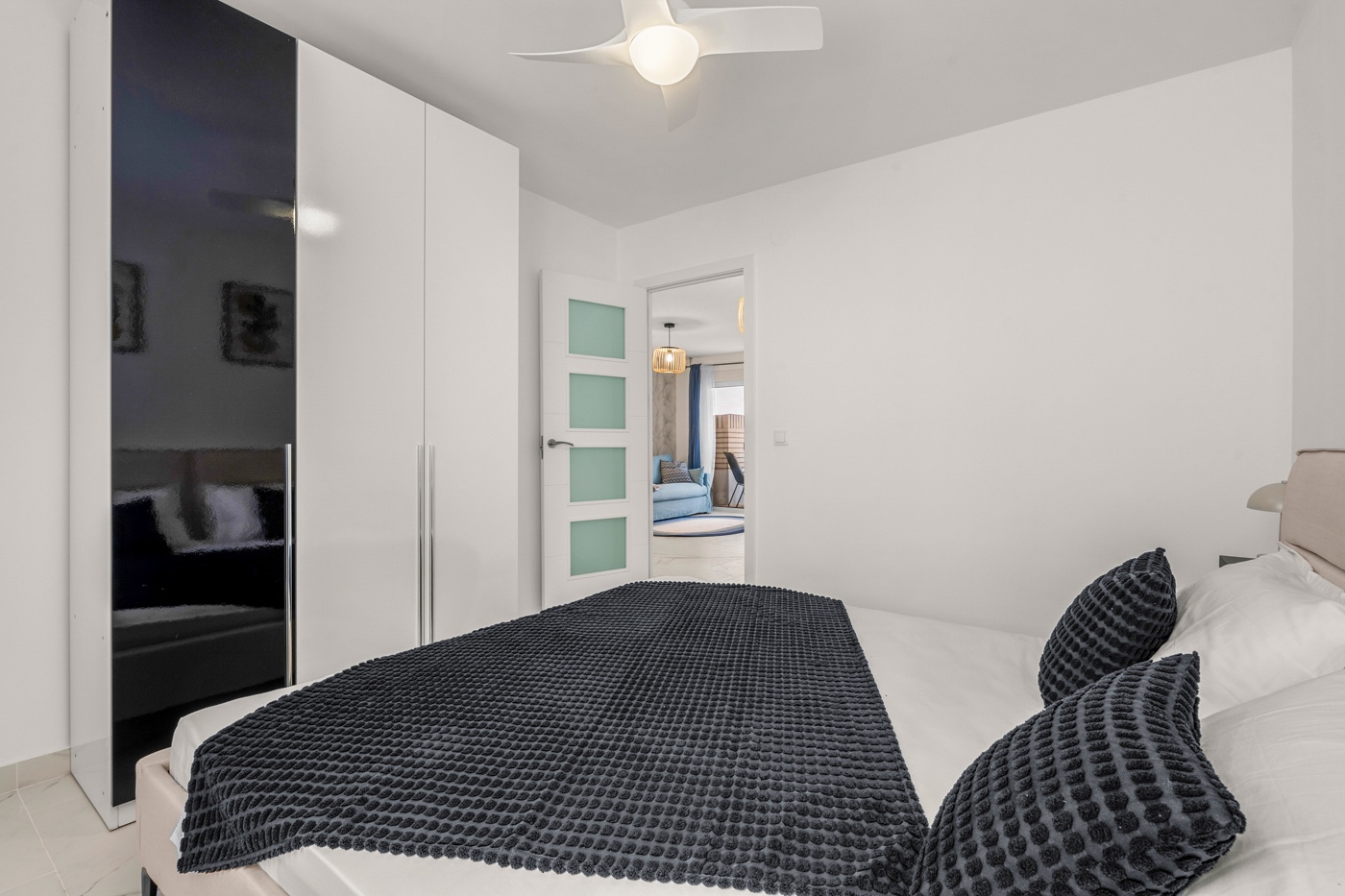 3 Bed, 2 Bath, ApartmentFor Sale, Torrevieja, Alicante