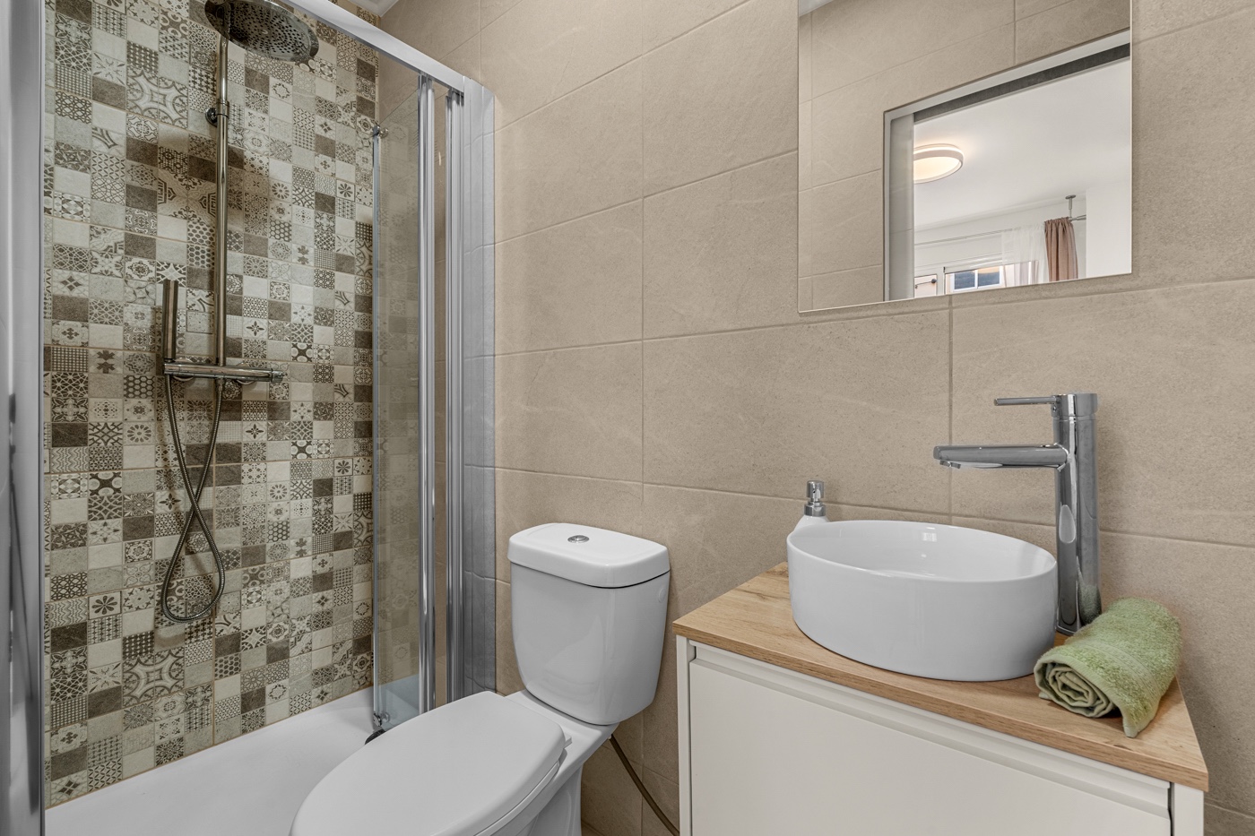 3 Bed, 2 Bath, ApartmentFor Sale, Torrevieja, Alicante