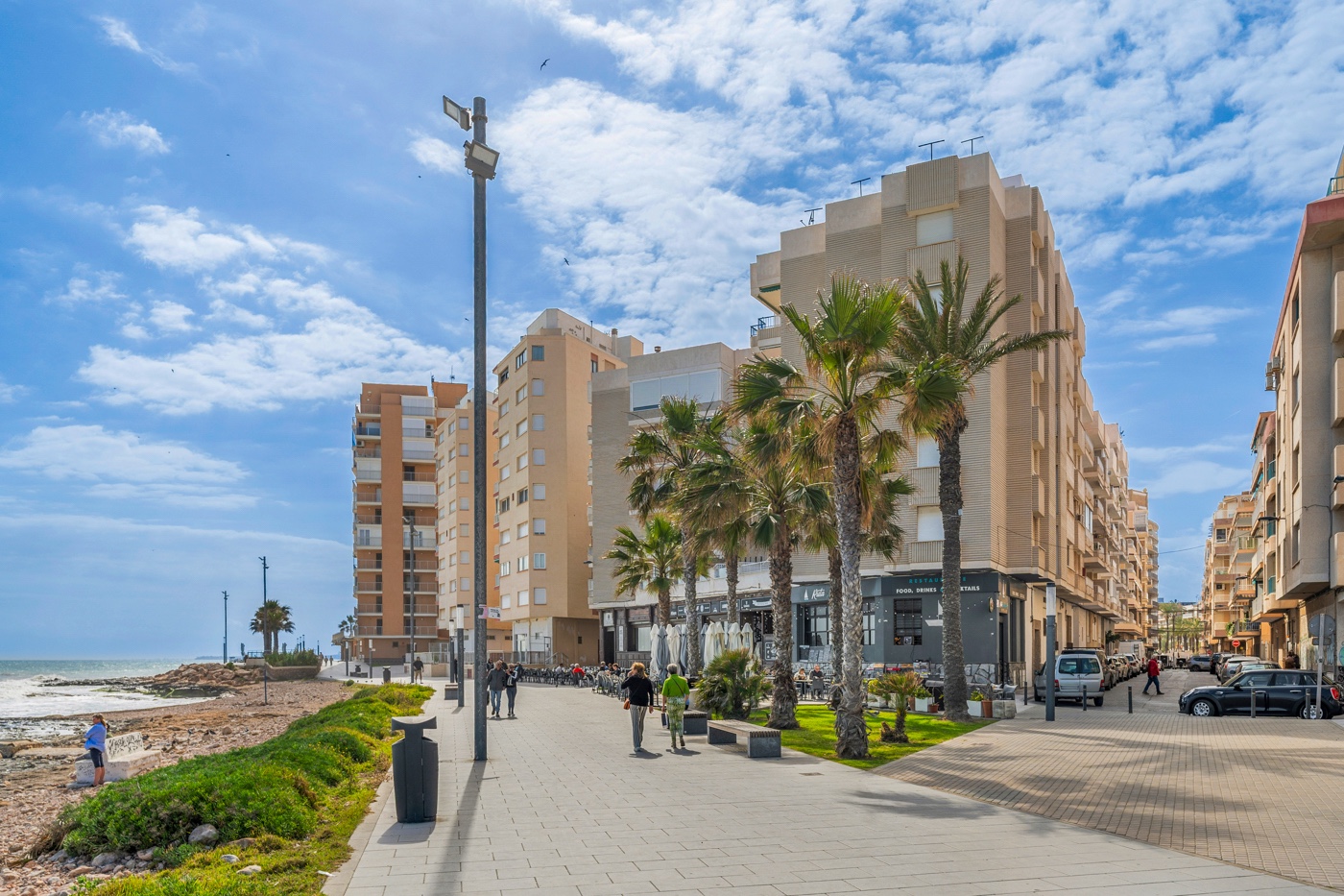 3 Bed, 2 Bath, ApartmentFor Sale, Torrevieja, Alicante