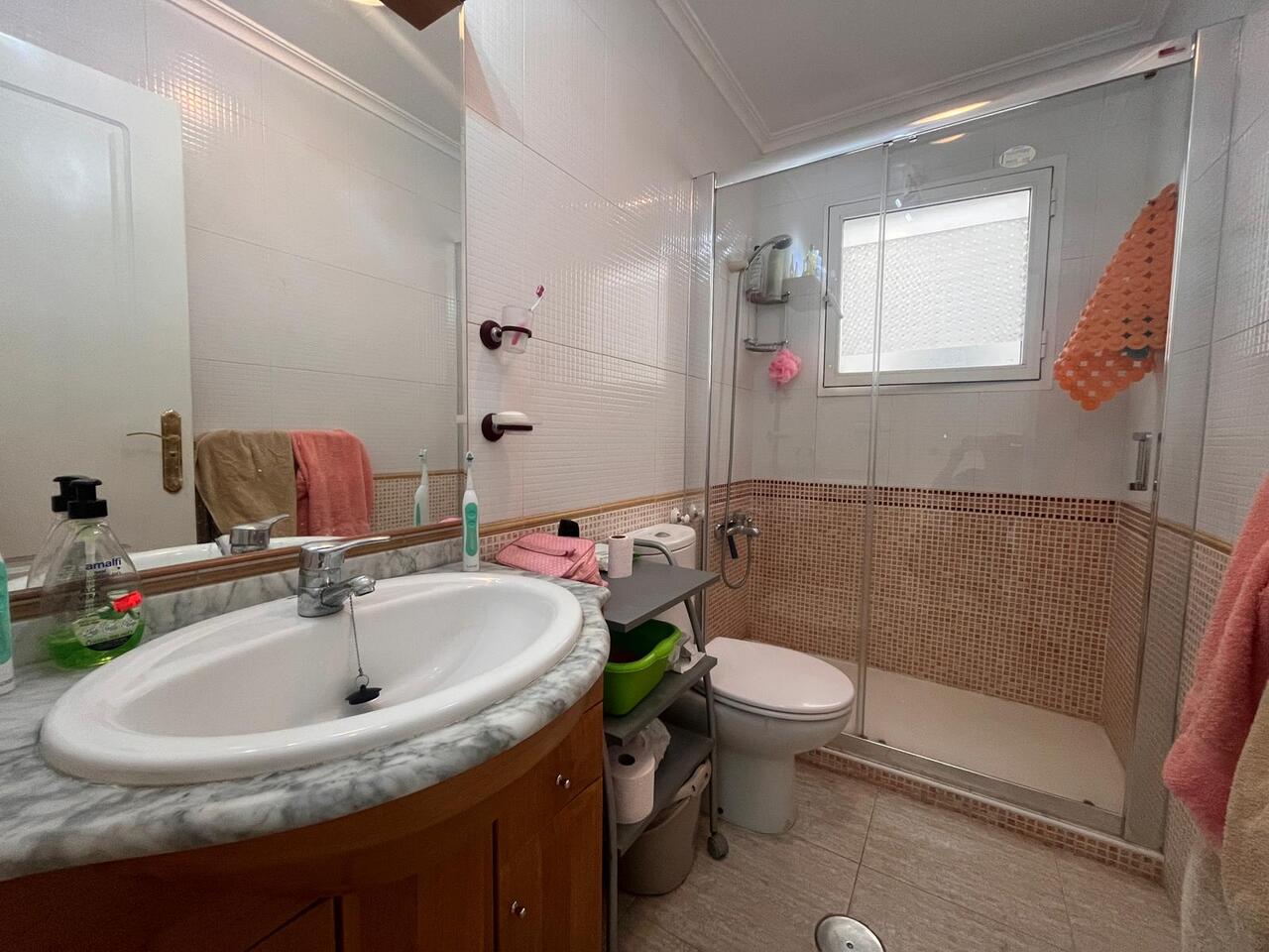 2 Bed, 1 Bath, ApartmentFor Sale, Almoradi, Alicante