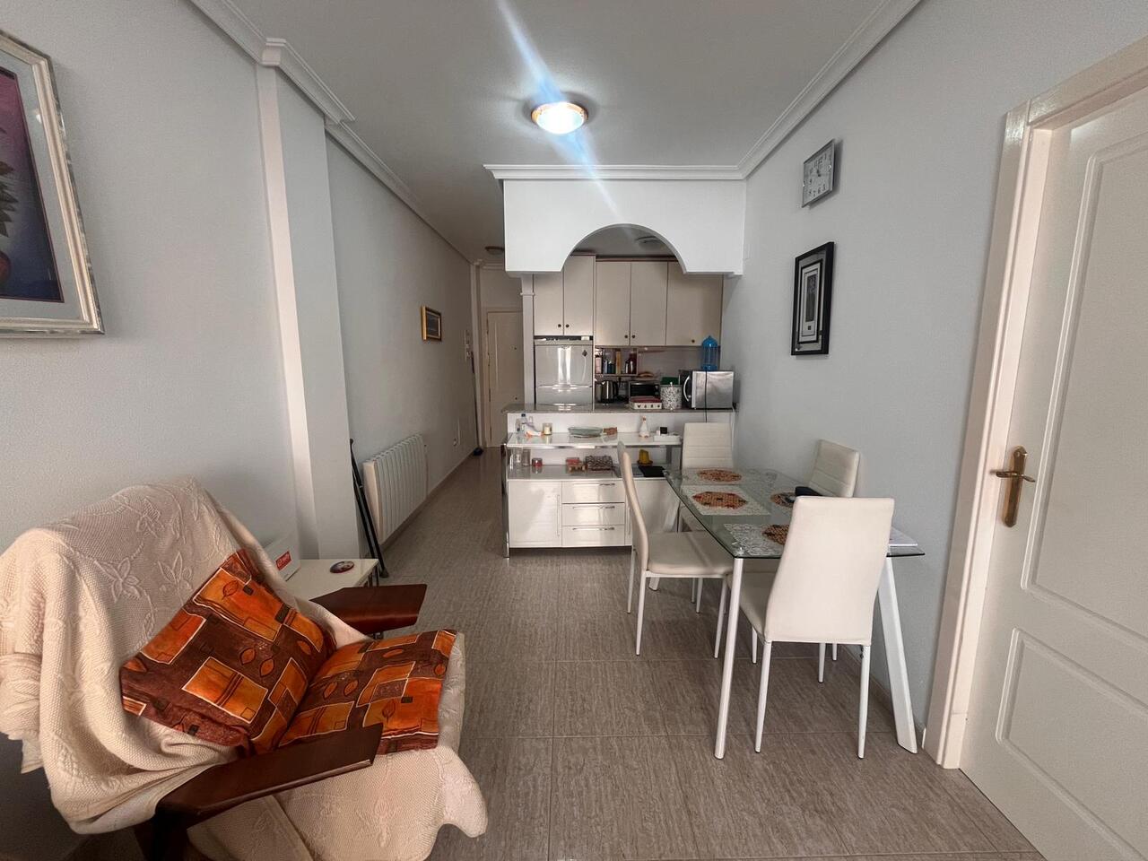 2 Bed, 1 Bath, ApartmentFor Sale, Almoradi, Alicante