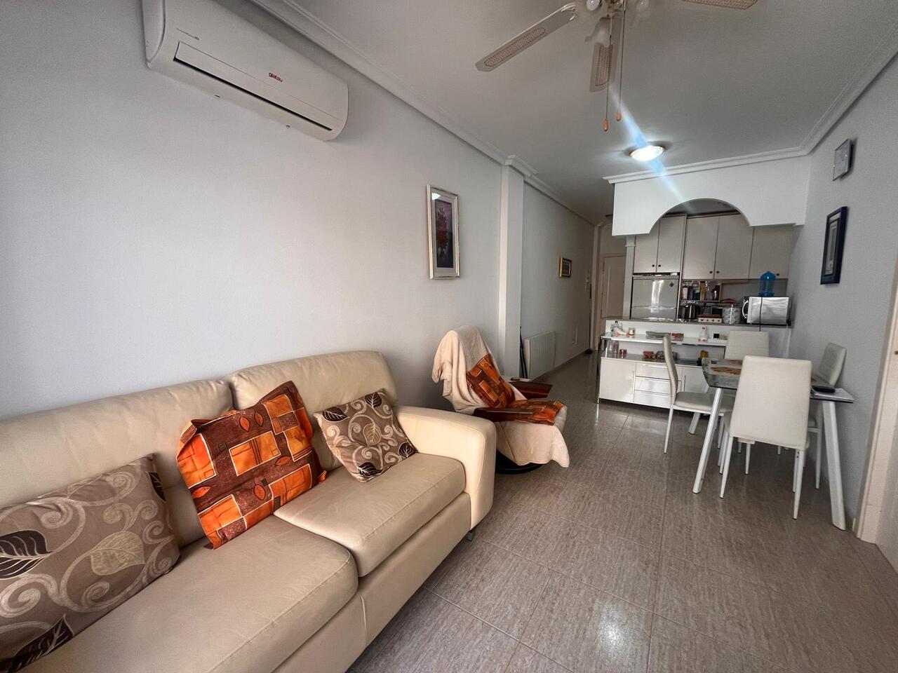 2 Bed, 1 Bath, ApartmentFor Sale, Almoradi, Alicante