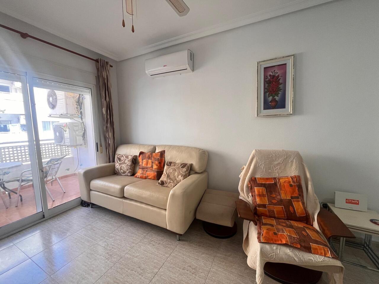 2 Bed, 1 Bath, ApartmentFor Sale, Almoradi, Alicante