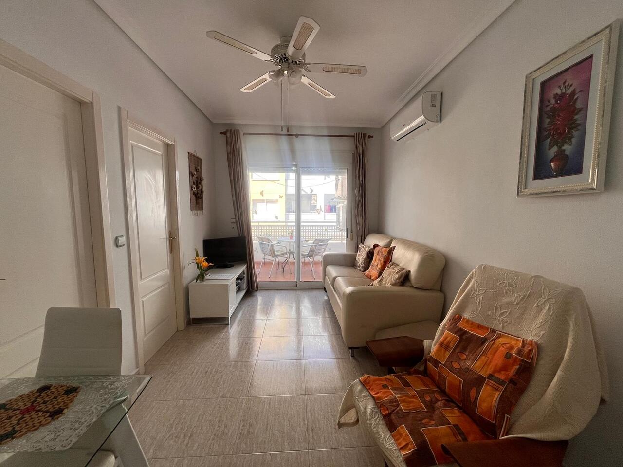 2 Bed, 1 Bath, ApartmentFor Sale, Almoradi, Alicante