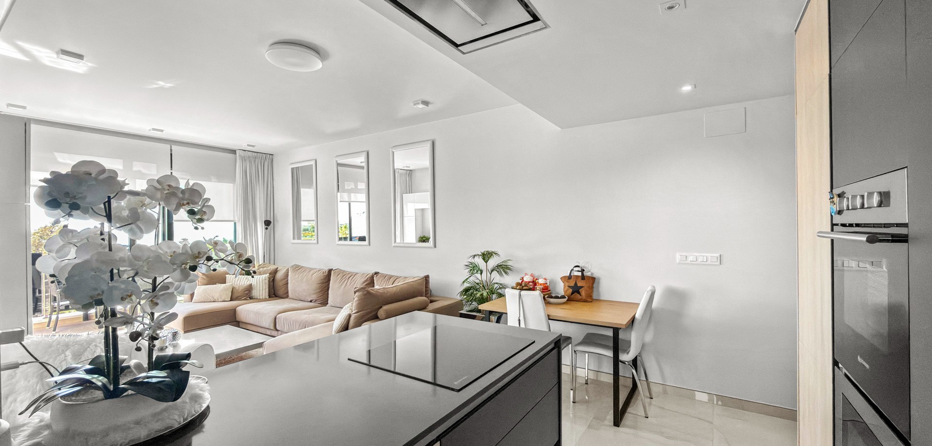 3 Bed, 2 Bath, ApartmentFor Sale, Orihuela Costa, Alicante