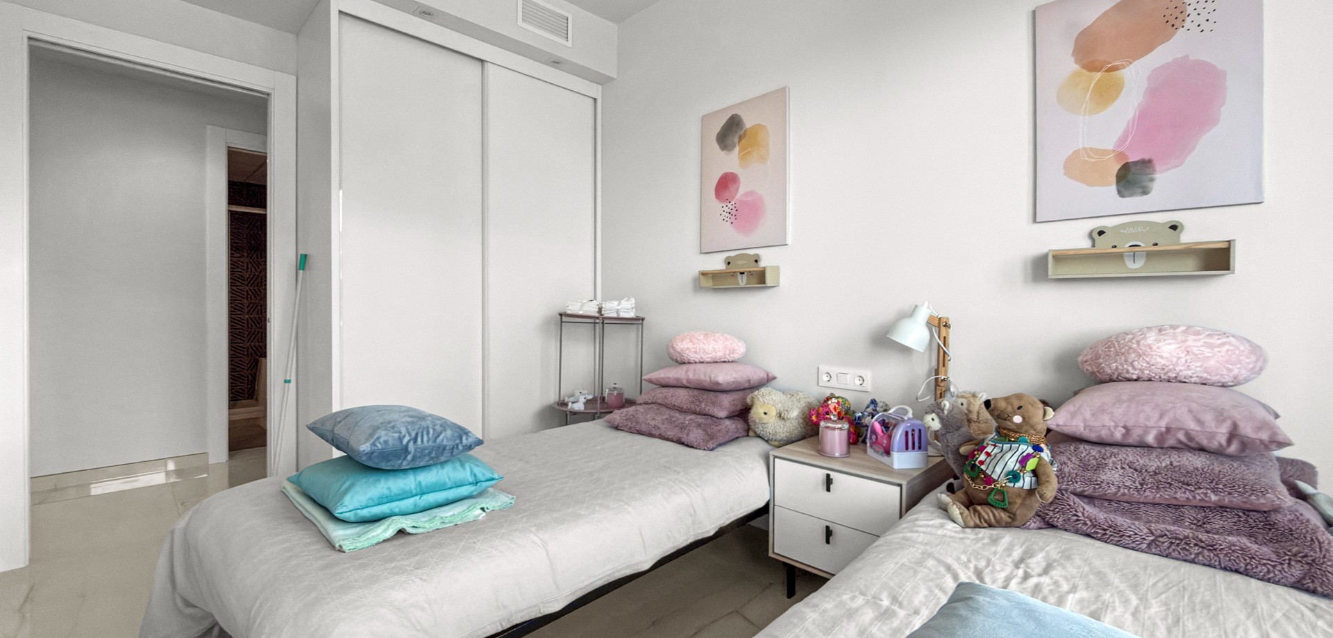 3 Bed, 2 Bath, ApartmentFor Sale, Orihuela Costa, Alicante