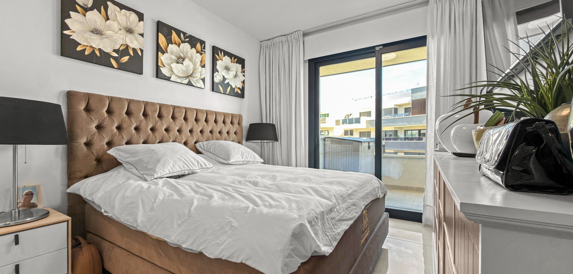 3 Bed, 2 Bath, ApartmentFor Sale, Orihuela Costa, Alicante