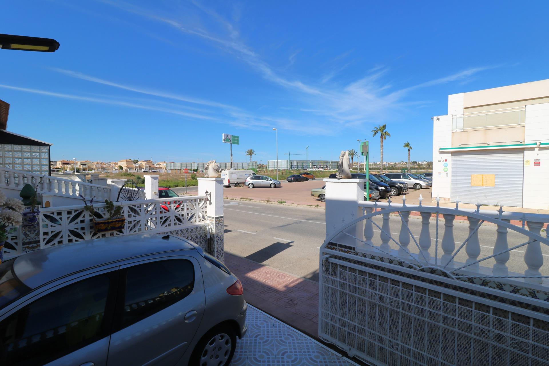 2 Bed, 1 Bath, HouseFor Sale, Torrevieja, Alicante