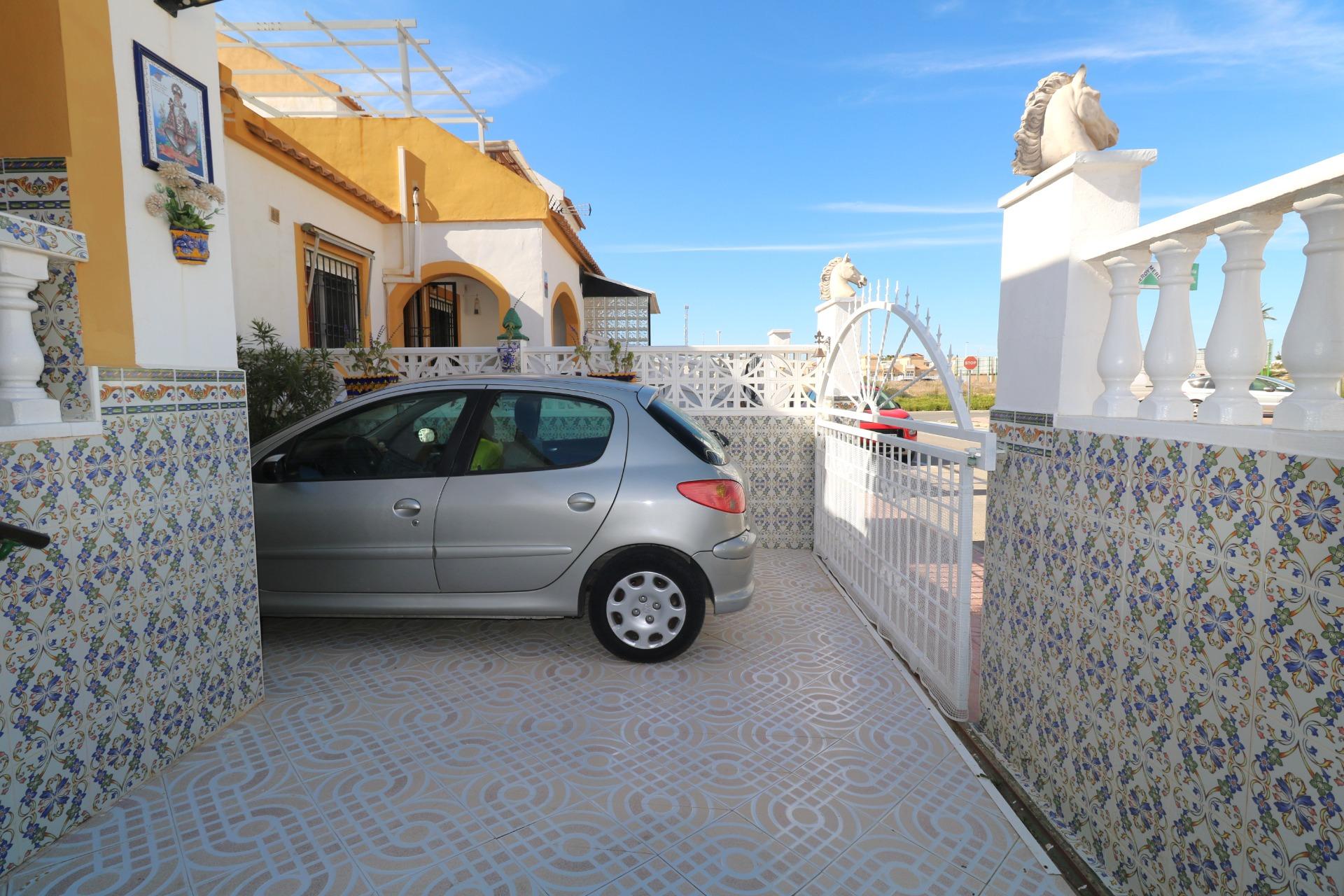 2 Bed, 1 Bath, HouseFor Sale, Torrevieja, Alicante