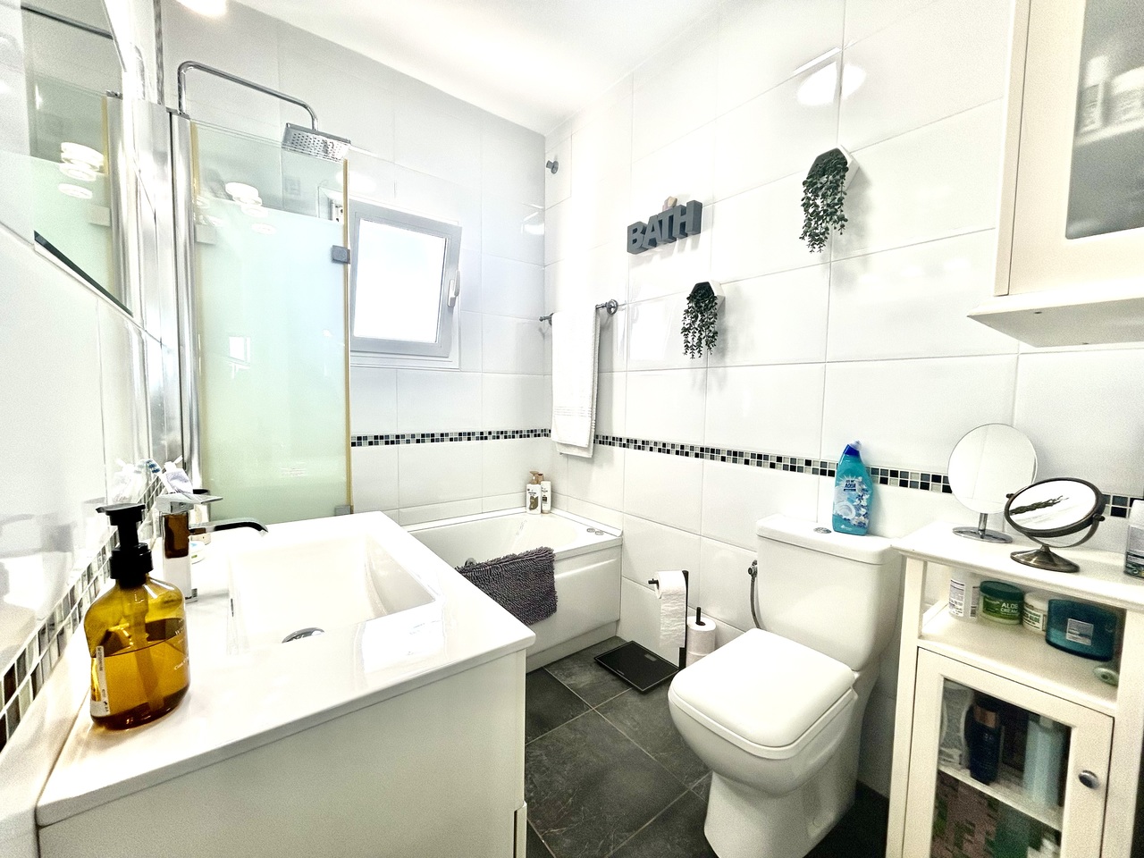 2 Bed, 2 Bath, HouseFor Sale, Villamartin, Alicante