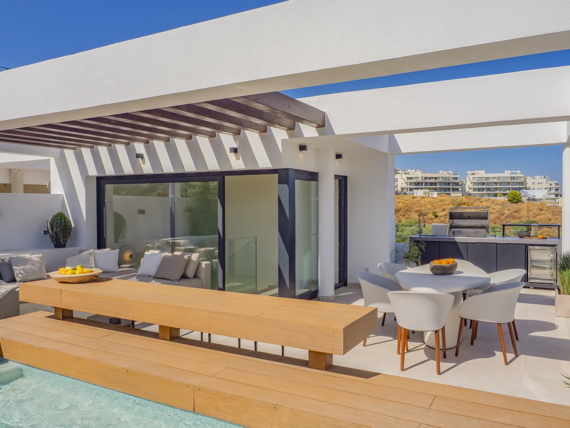 4 Bed, 3 Bath, HouseFor Sale, Fuengirola, Malaga