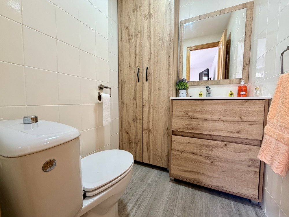 3 Bed, 2 Bath, ApartmentFor Sale, Guardamar Del Segura, Alicante