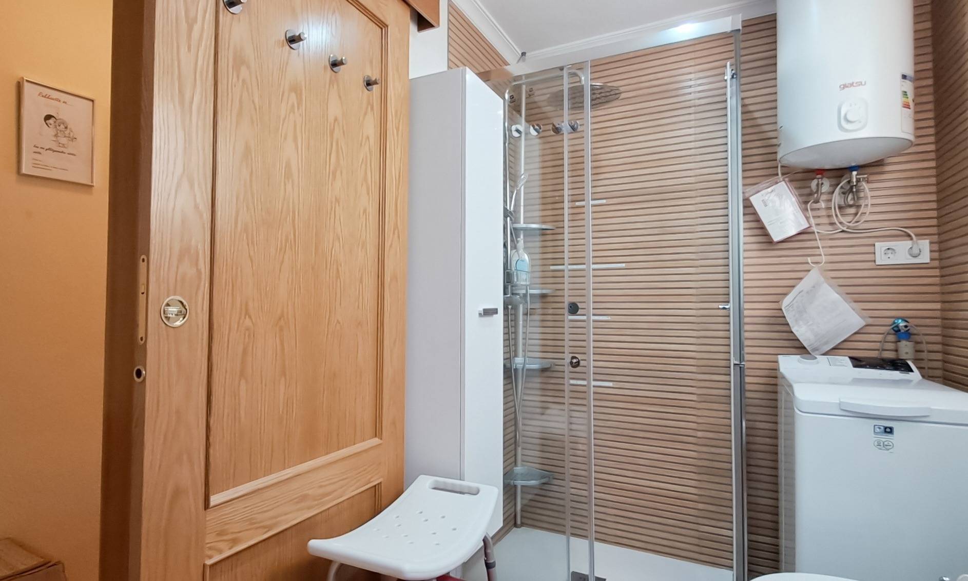 2 Bed, 1 Bath, ApartmentFor Sale, Torrevieja, Alicante