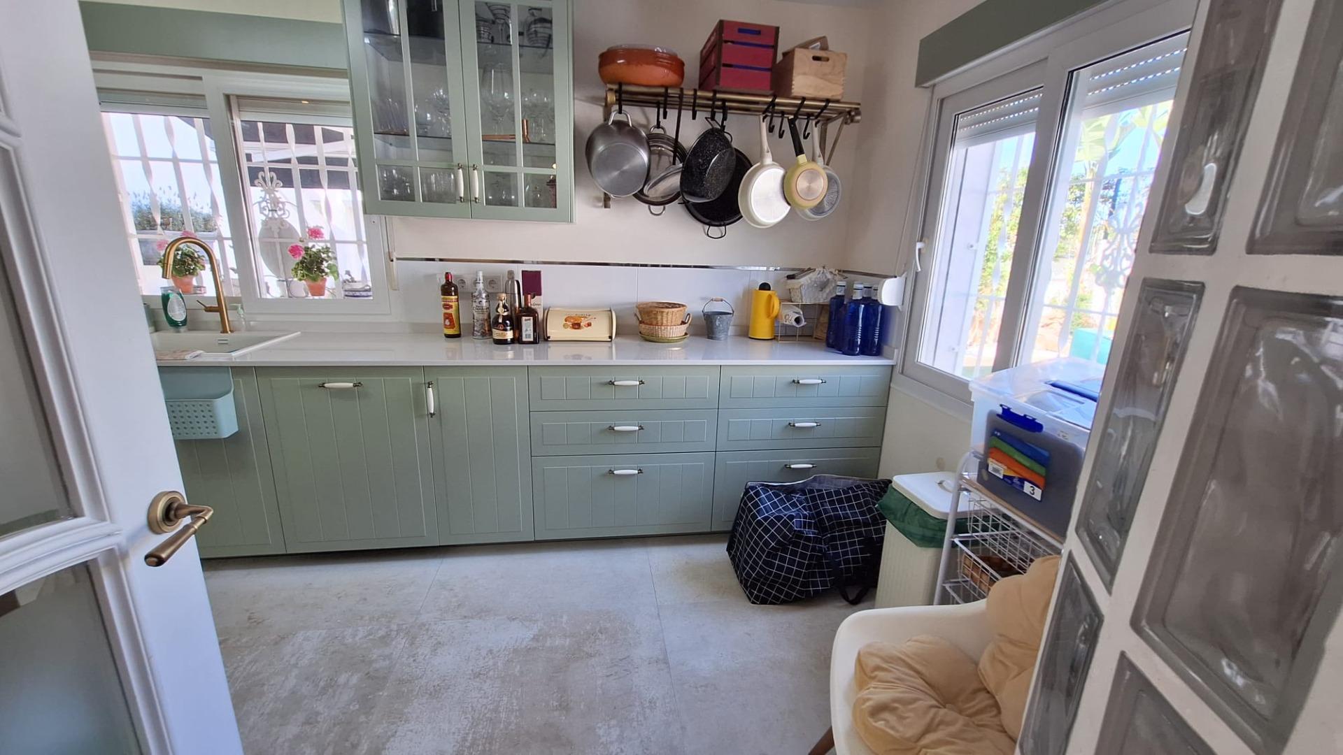 4 Bed, 3 Bath, HouseFor Sale, Torrevieja, Alicante