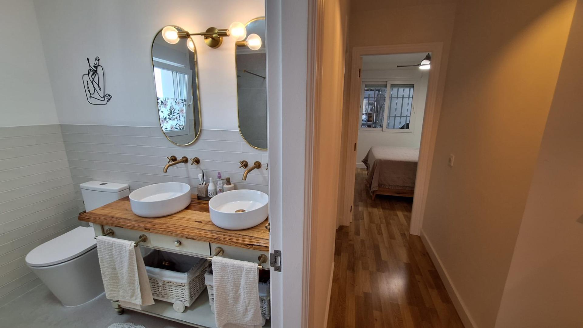 4 Bed, 3 Bath, HouseFor Sale, Torrevieja, Alicante