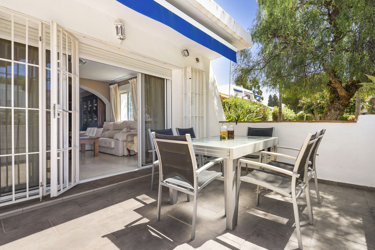 3 Bed, 3 Bath, ApartmentFor Sale, Nueva Andalucia, Malaga