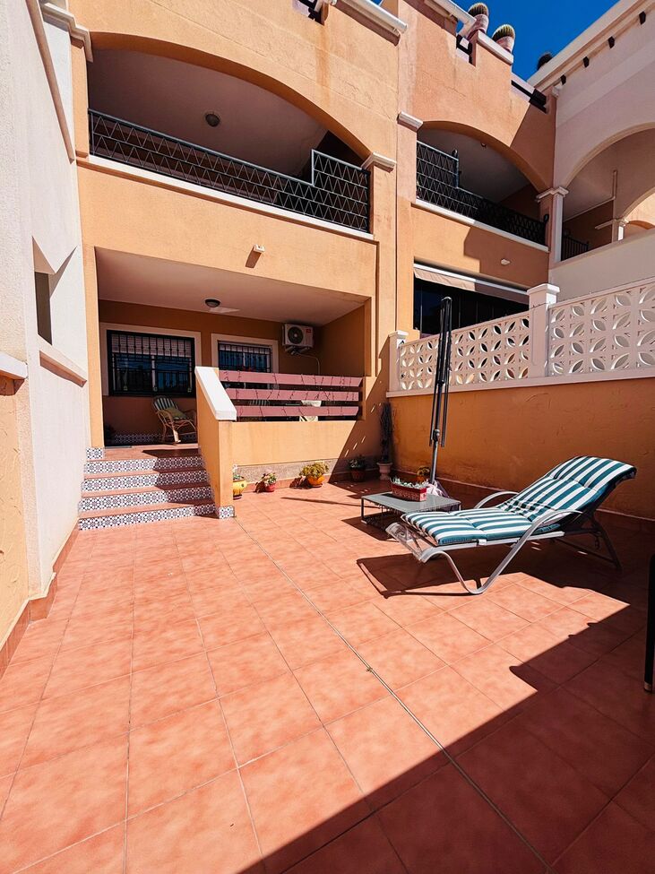 2 Bed, 2 Bath, ApartmentFor Sale, Los Altos - Dream Hills, Alicante