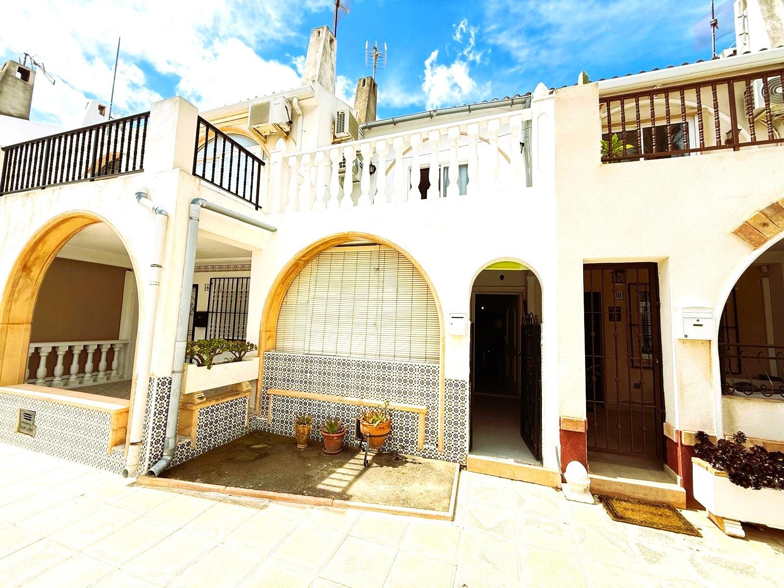 2 Bed, 1 Bath, HouseFor Sale, Torrevieja, Alicante