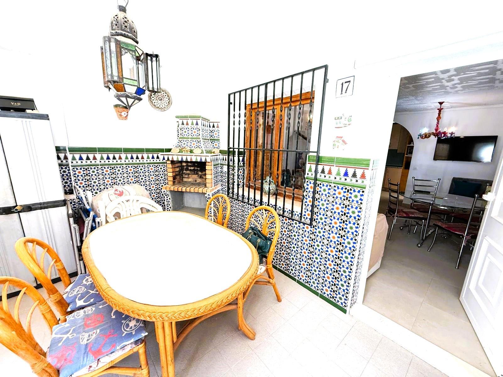 2 Bed, 1 Bath, HouseFor Sale, Torrevieja, Alicante