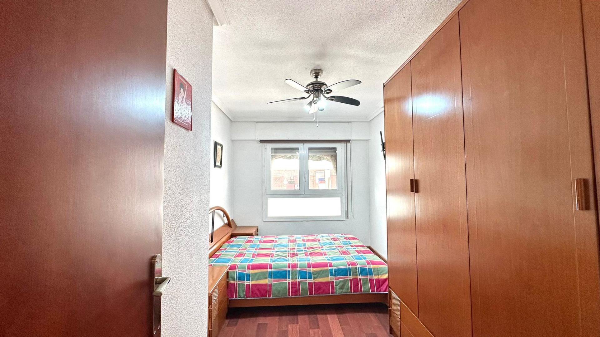 3 Bed, 1 Bath, ApartmentFor Sale, Torrevieja, Alicante