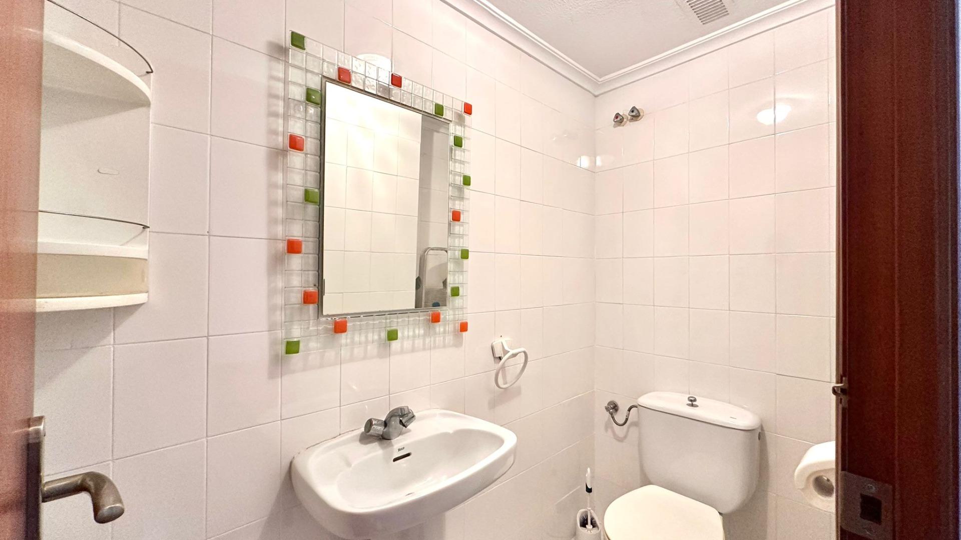 3 Bed, 1 Bath, ApartmentFor Sale, Torrevieja, Alicante