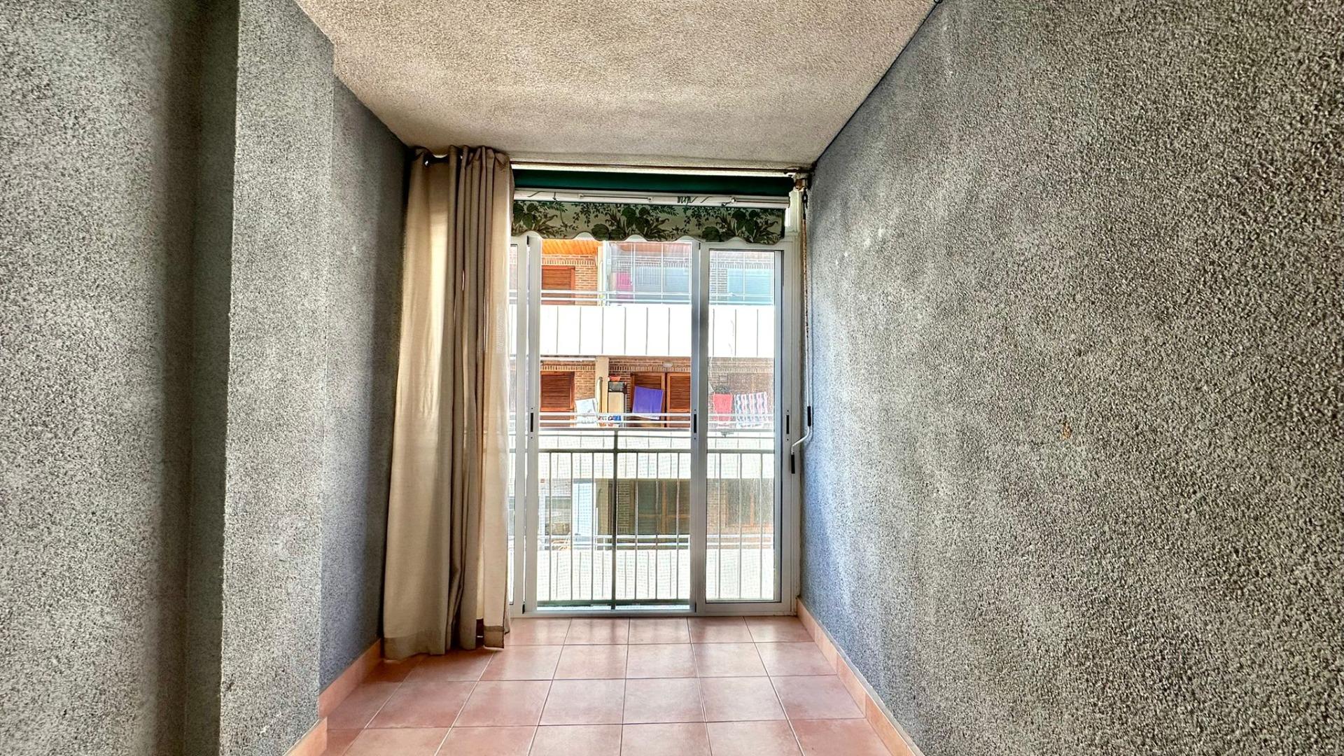 3 Bed, 1 Bath, ApartmentFor Sale, Torrevieja, Alicante