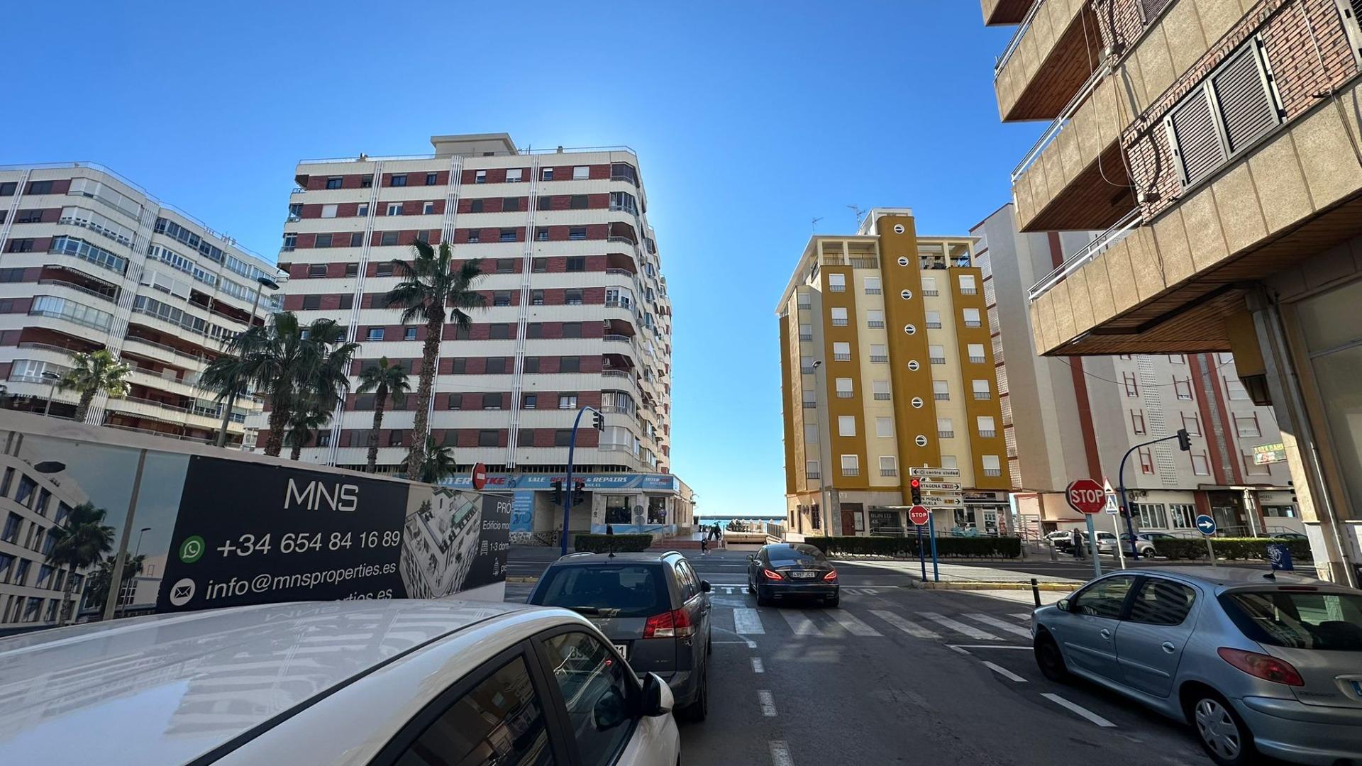 3 Bed, 1 Bath, ApartmentFor Sale, Torrevieja, Alicante