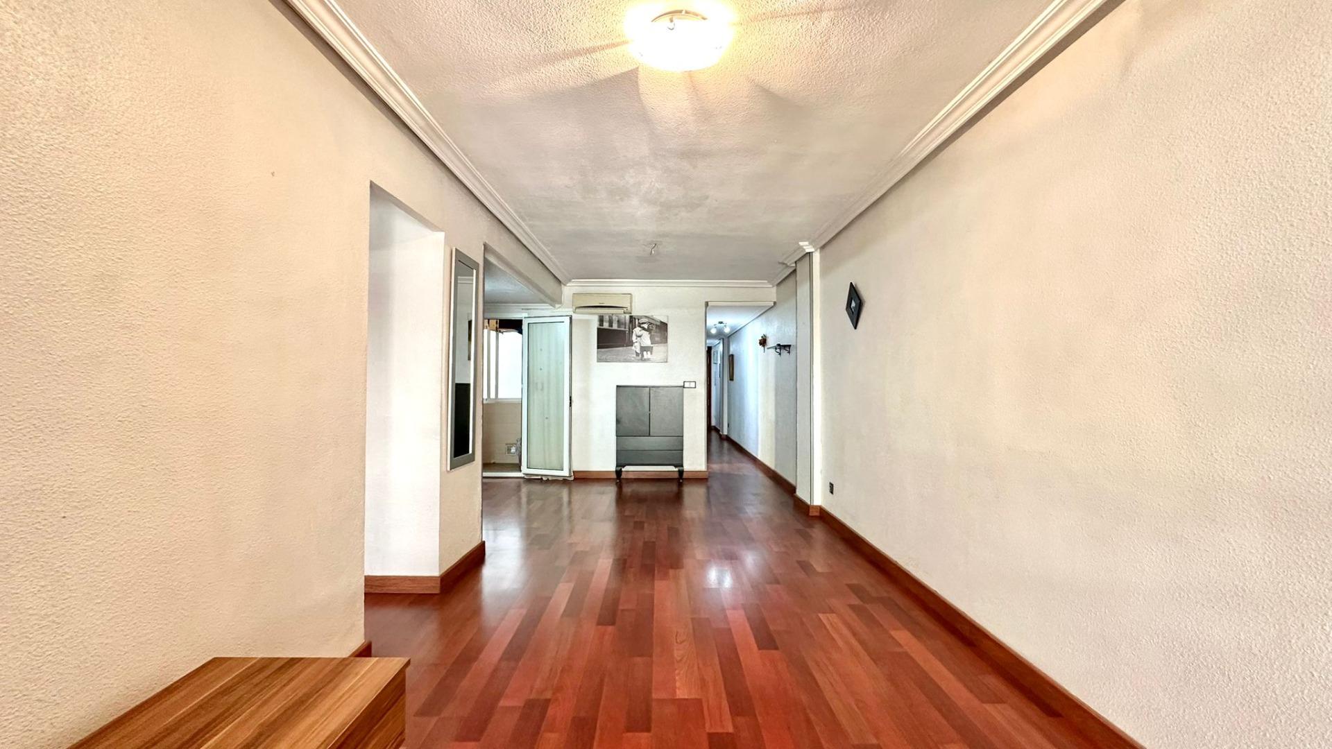 3 Bed, 1 Bath, ApartmentFor Sale, Torrevieja, Alicante