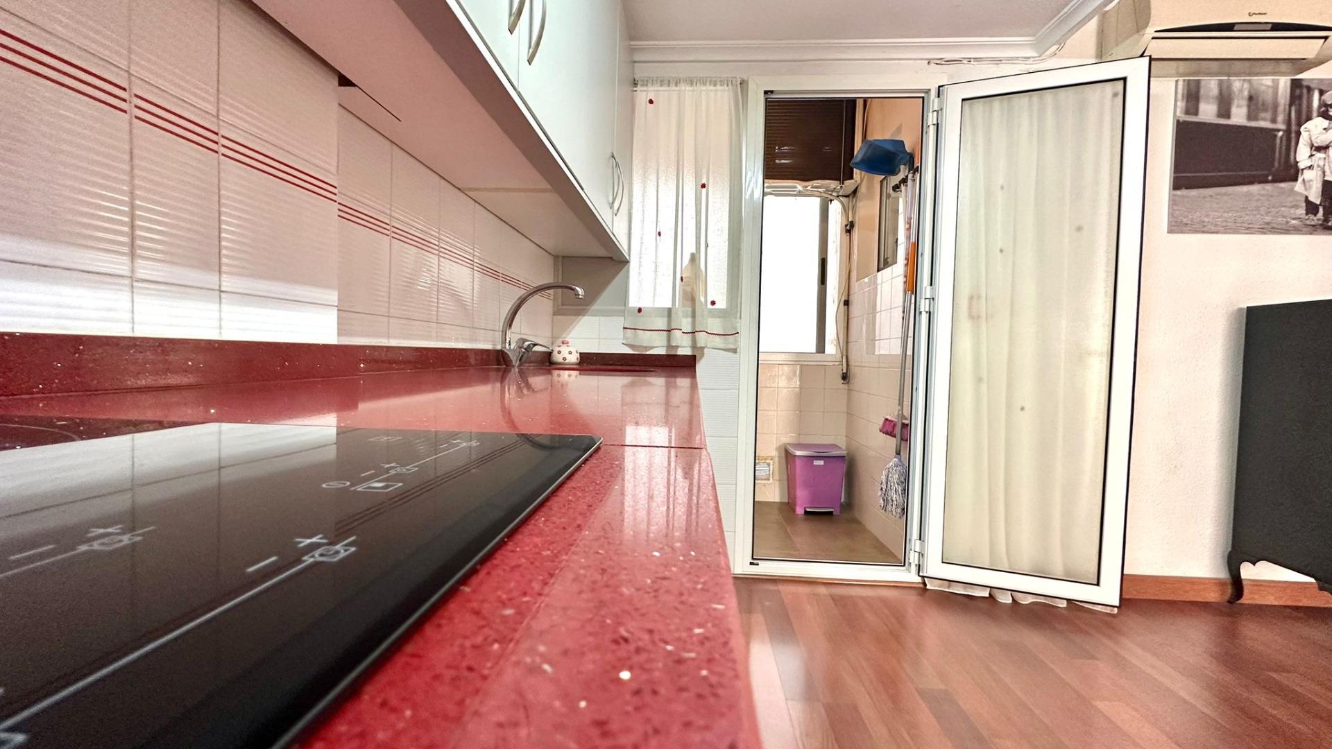 3 Bed, 1 Bath, ApartmentFor Sale, Torrevieja, Alicante