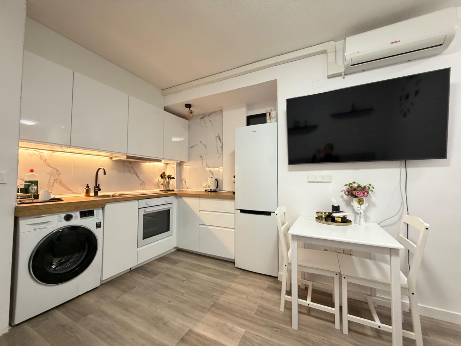 1 Bed, 1 Bath, ApartmentFor Sale, Torrevieja, Alicante