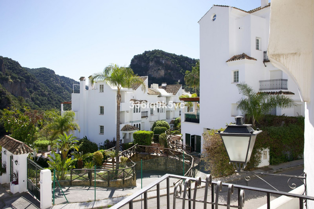1 Bed, 1 Bath, ApartmentFor Sale, Benahavis, Malaga