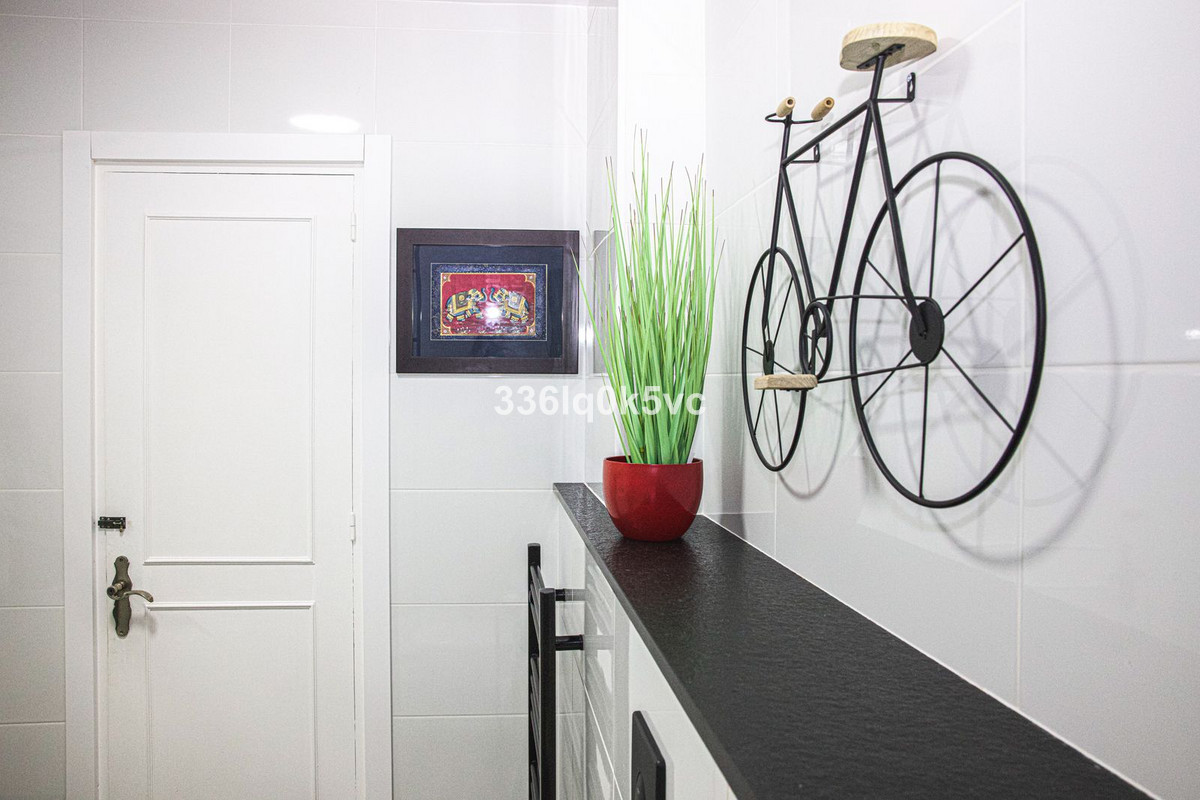 1 Bed, 1 Bath, ApartmentFor Sale, Benahavis, Malaga