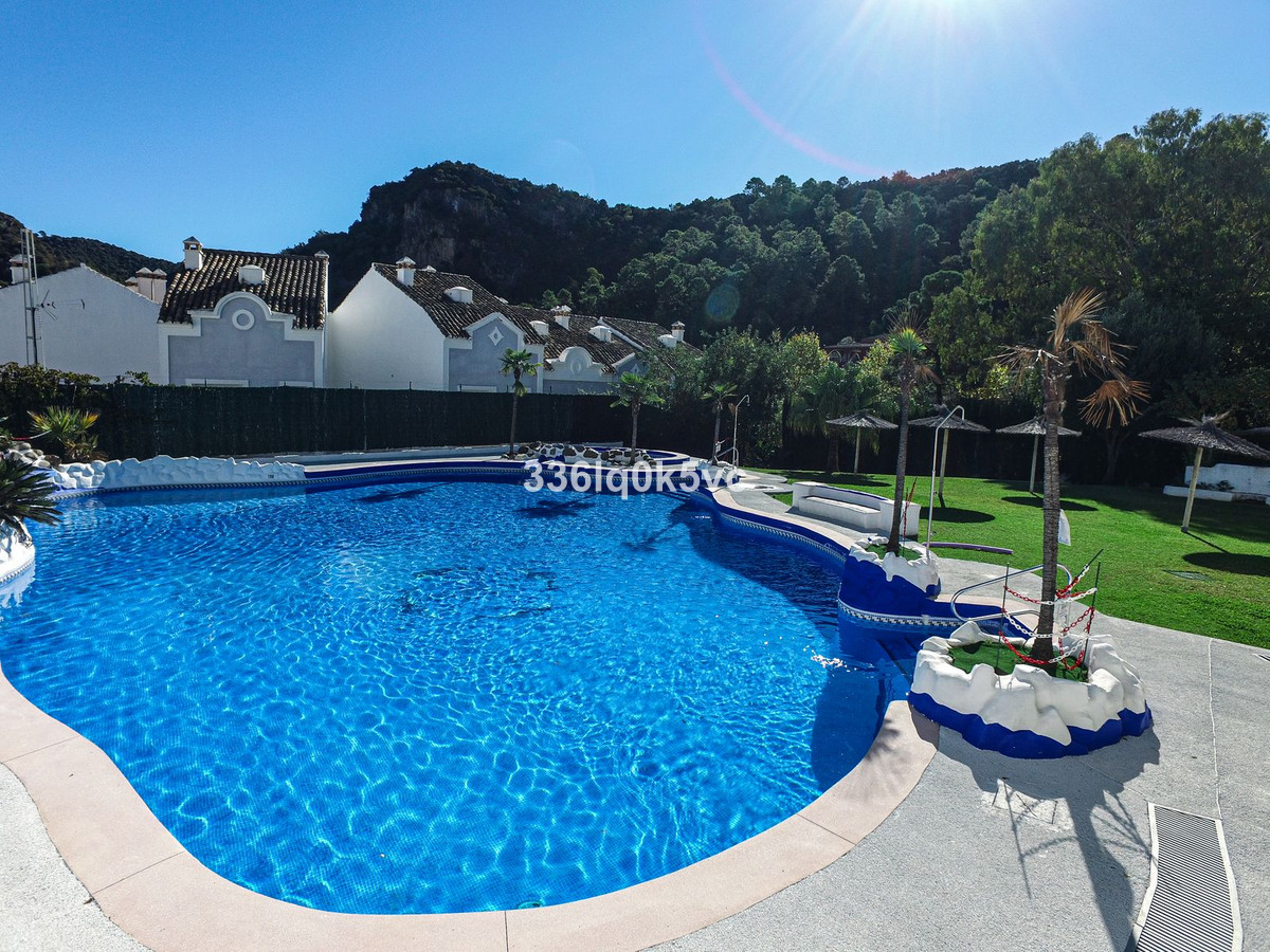 1 Bed, 1 Bath, ApartmentFor Sale, Benahavis, Malaga