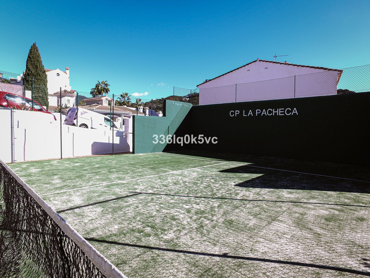 1 Bed, 1 Bath, ApartmentFor Sale, Benahavis, Malaga