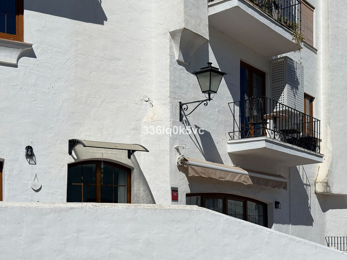 1 Bed, 1 Bath, ApartmentFor Sale, Benahavis, Malaga