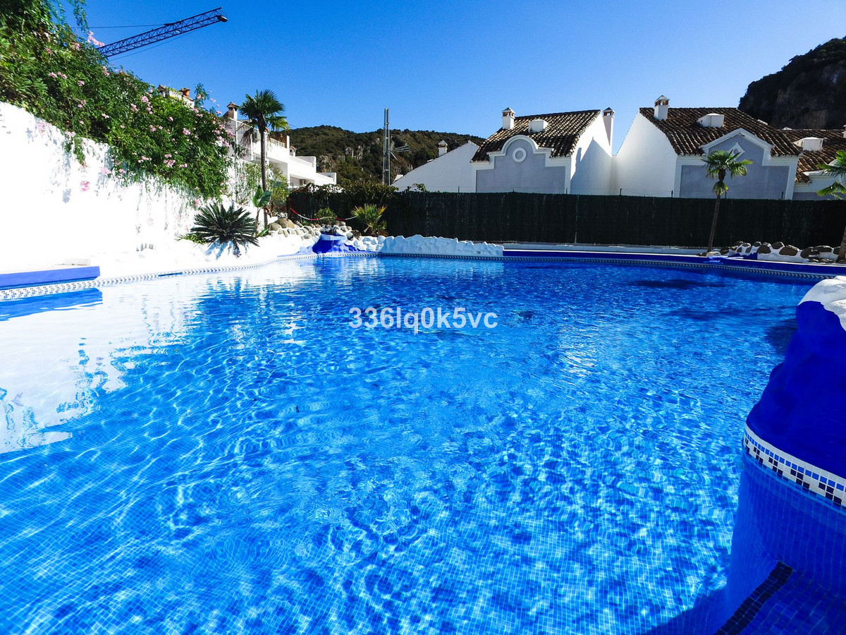 1 Bed, 1 Bath, ApartmentFor Sale, Benahavis, Malaga