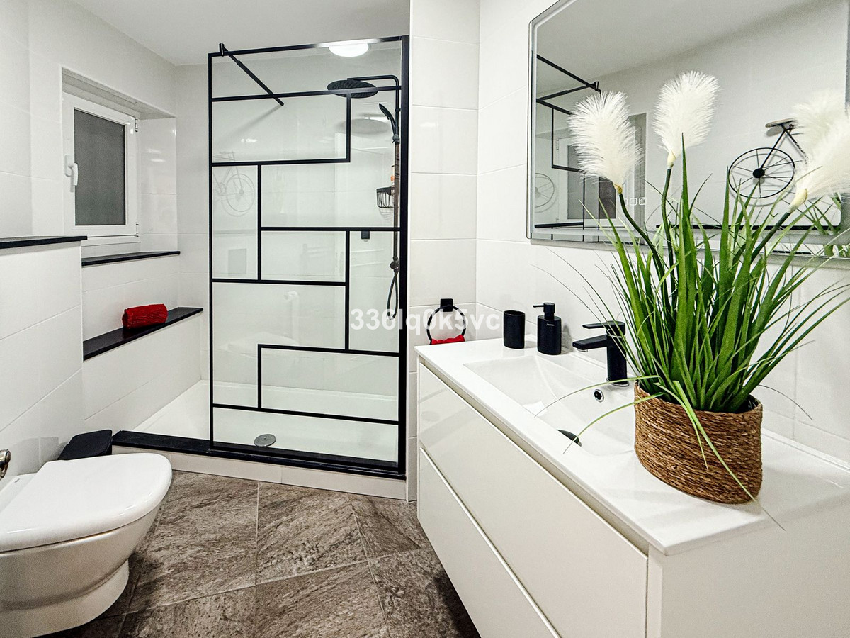 1 Bed, 1 Bath, ApartmentFor Sale, Benahavis, Malaga