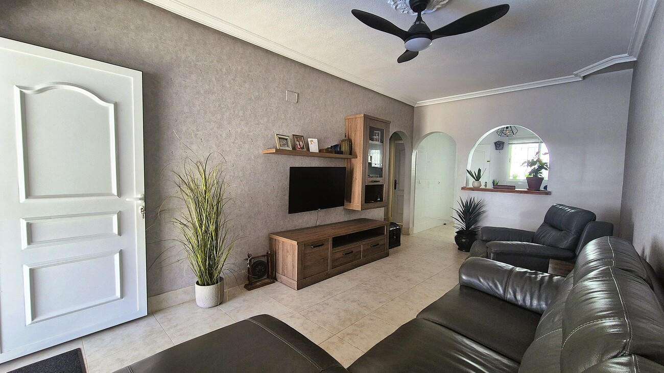 2 Bed, 1 Bath, HouseFor Sale, Villamartin, Alicante