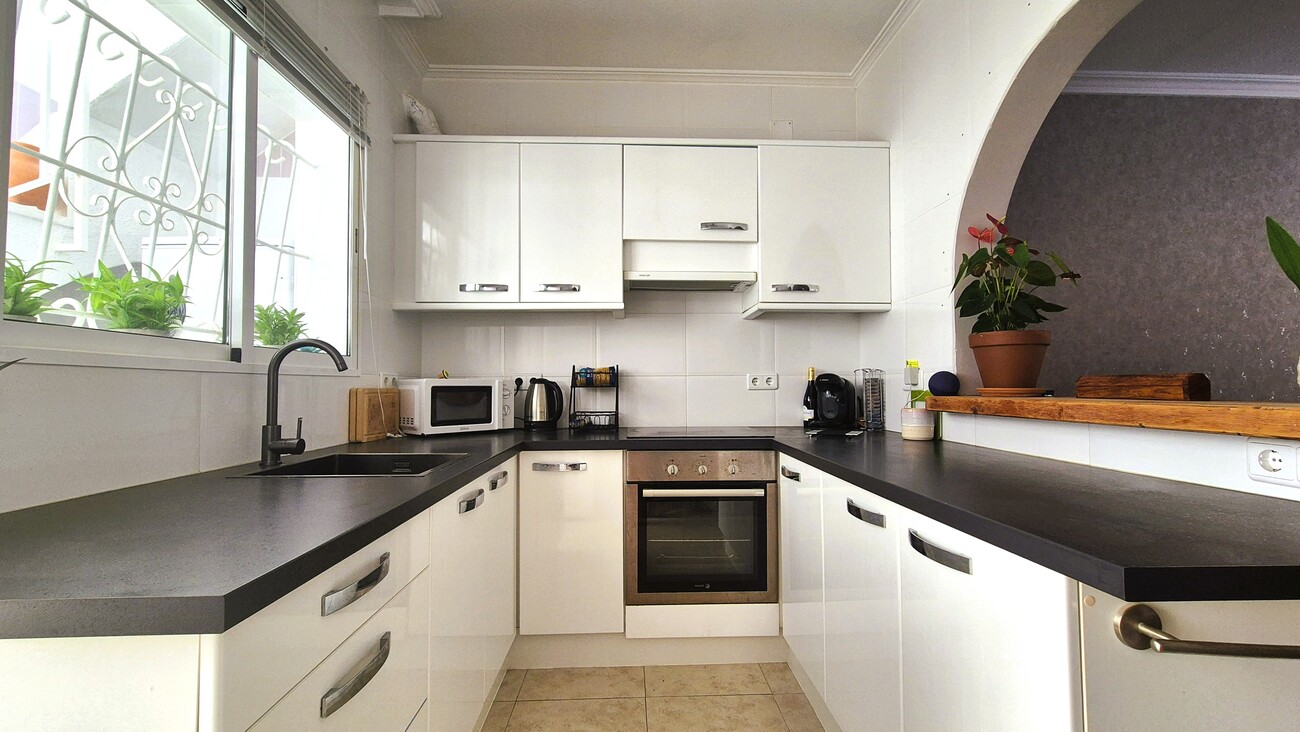 2 Bed, 1 Bath, HouseFor Sale, Villamartin, Alicante