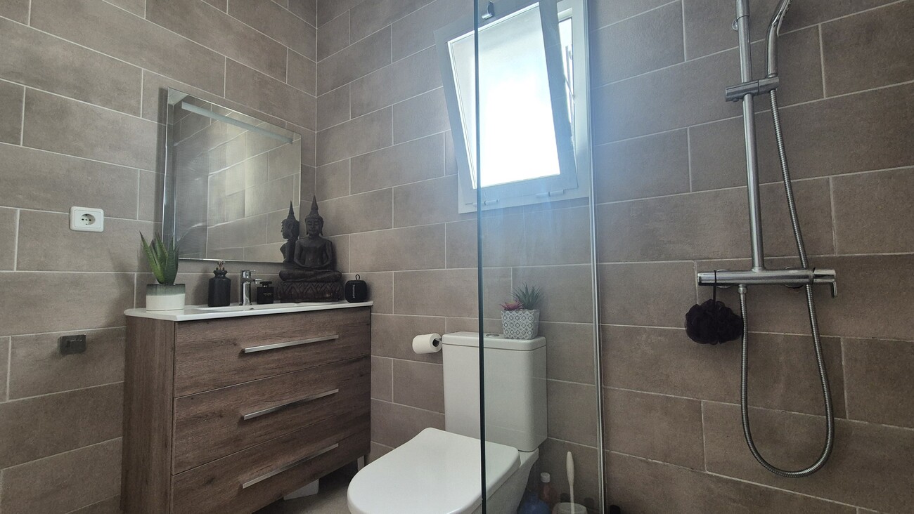 2 Bed, 1 Bath, HouseFor Sale, Villamartin, Alicante