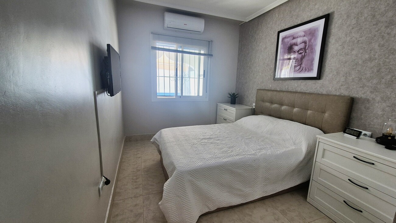 2 Bed, 1 Bath, HouseFor Sale, Villamartin, Alicante