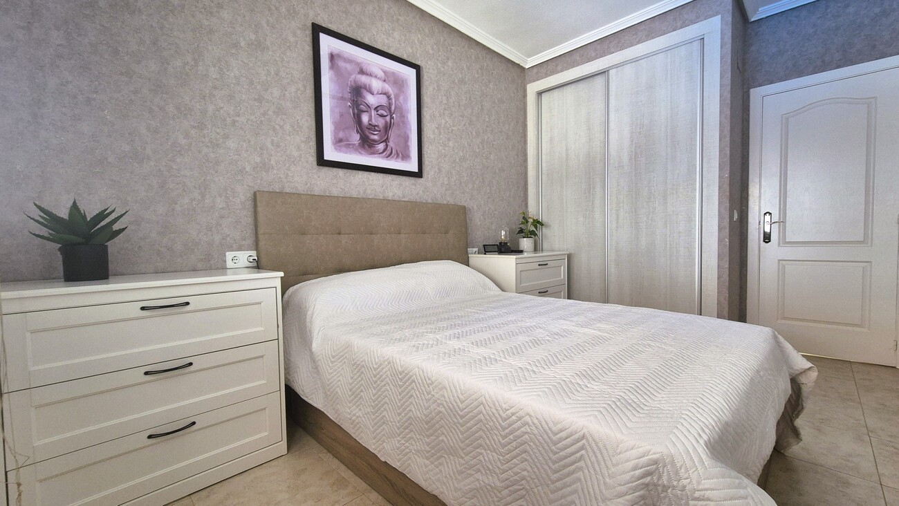 2 Bed, 1 Bath, HouseFor Sale, Villamartin, Alicante