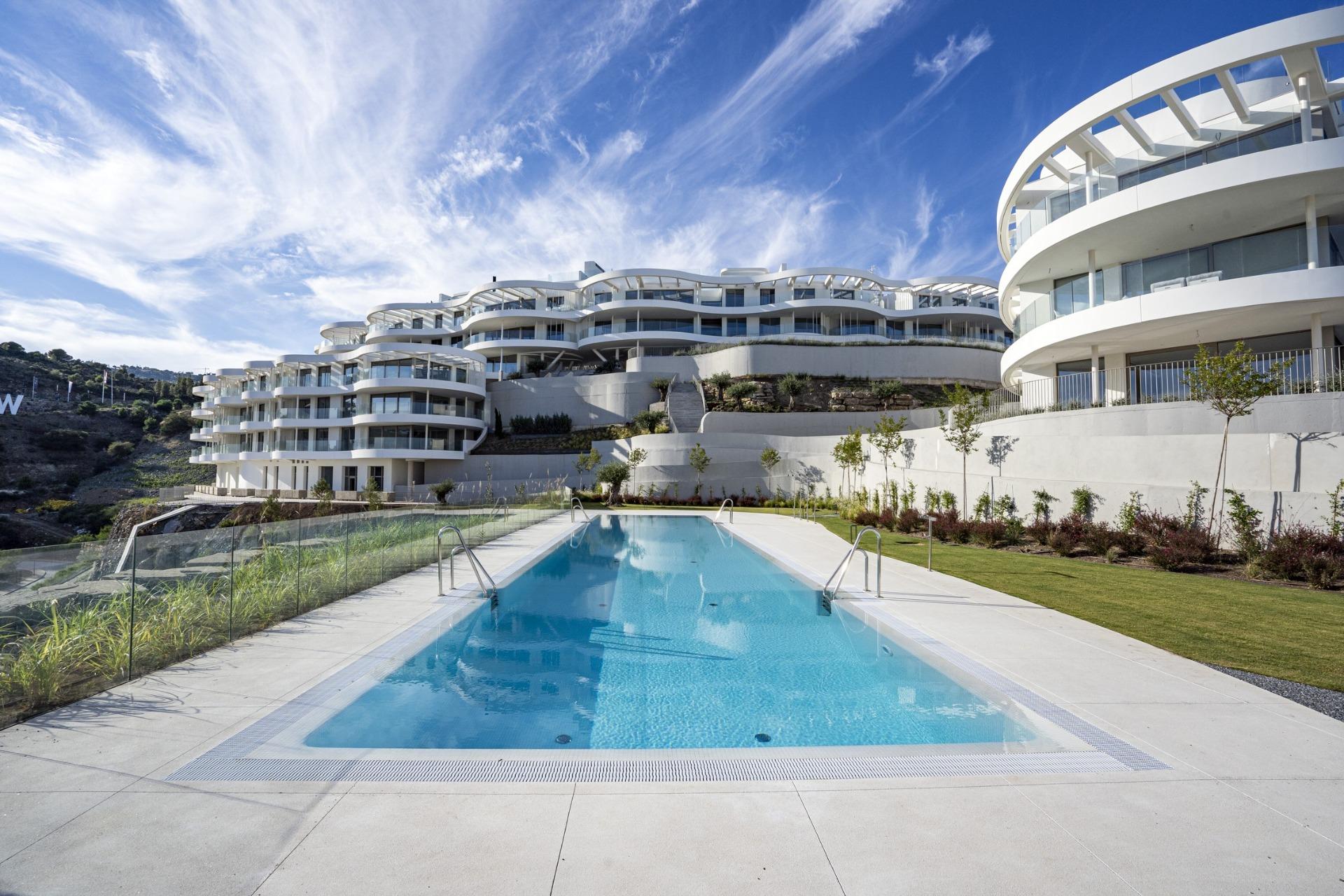 2 Bed, 2 Bath, ApartmentFor Sale, Benahavis, Malaga