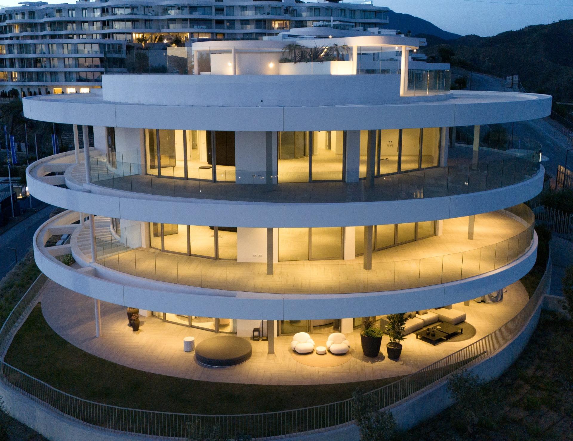 2 Bed, 2 Bath, ApartmentFor Sale, Benahavis, Malaga