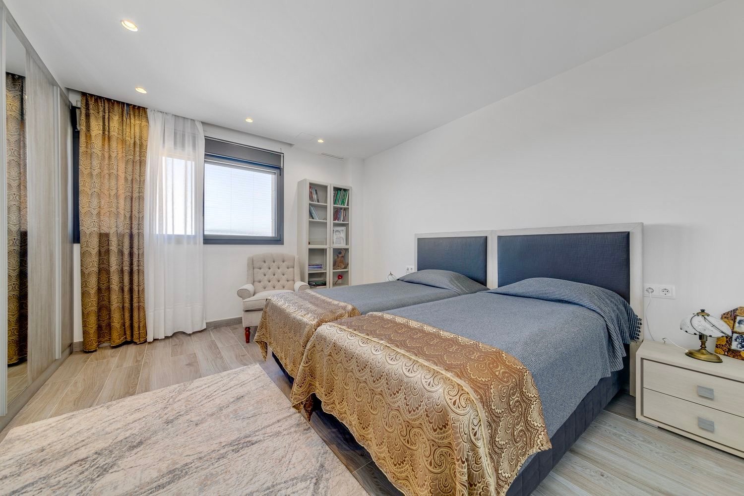 3 Bed, 4 Bath, HouseFor Sale, Torrevieja, Alicante