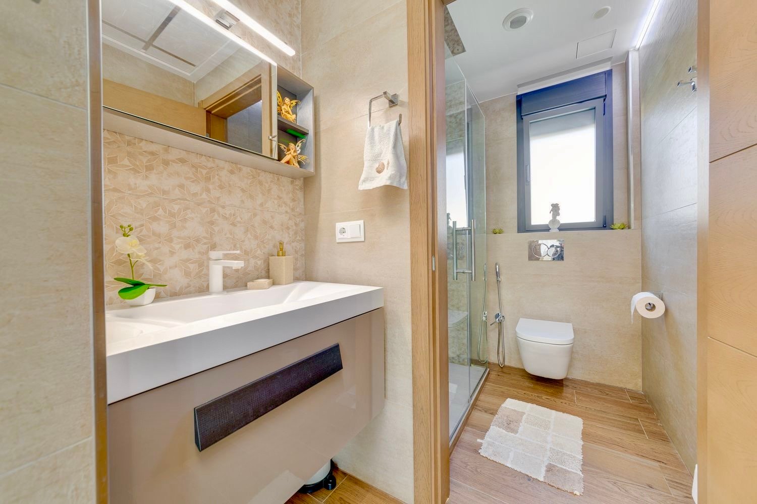 3 Bed, 4 Bath, HouseFor Sale, Torrevieja, Alicante